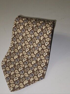 Tommy Hilfiger Vintage 1990's Brown and Cream Paisley-Style Men's Tie